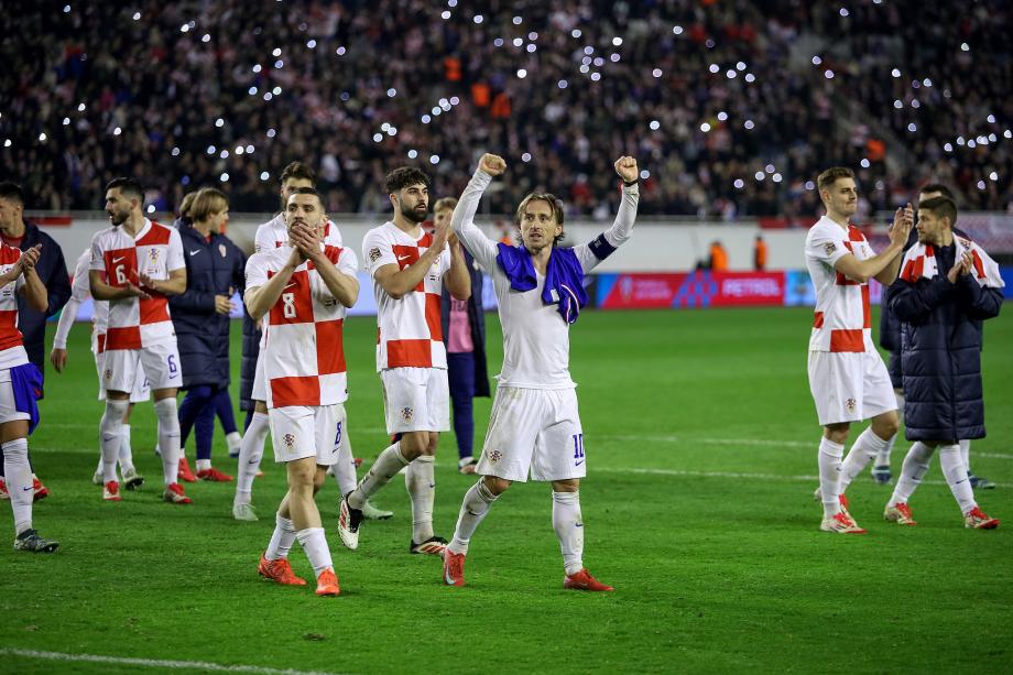 [圖]佩里西奇傳射邁尼昂撲點 克羅地亞2-0法國